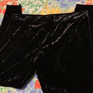 LAST CHANCE 🎁 Mossimo Crushed Black Velvet Leggings